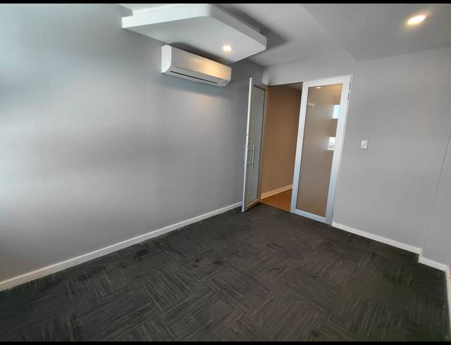 85M² MEDICAL SUITE TO LET IN FOURWAYS